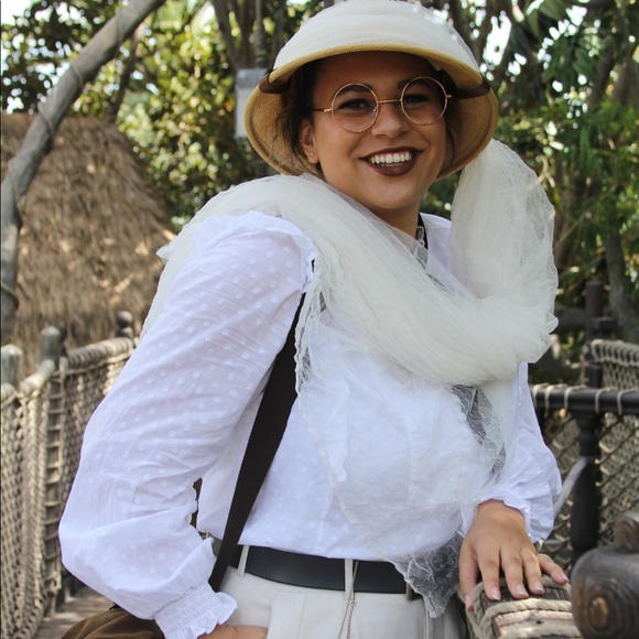 Meet your Posher, Madeline - Picture 4 of 6